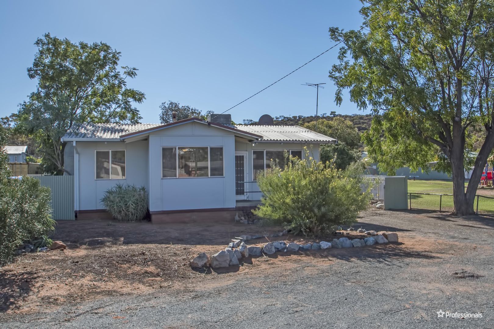 6 Cowcill Street, Kambalda East WA 6442 Domain