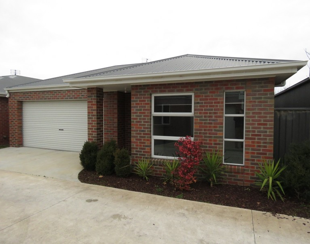 9/10 Wood Street, Soldiers Hill VIC 3350