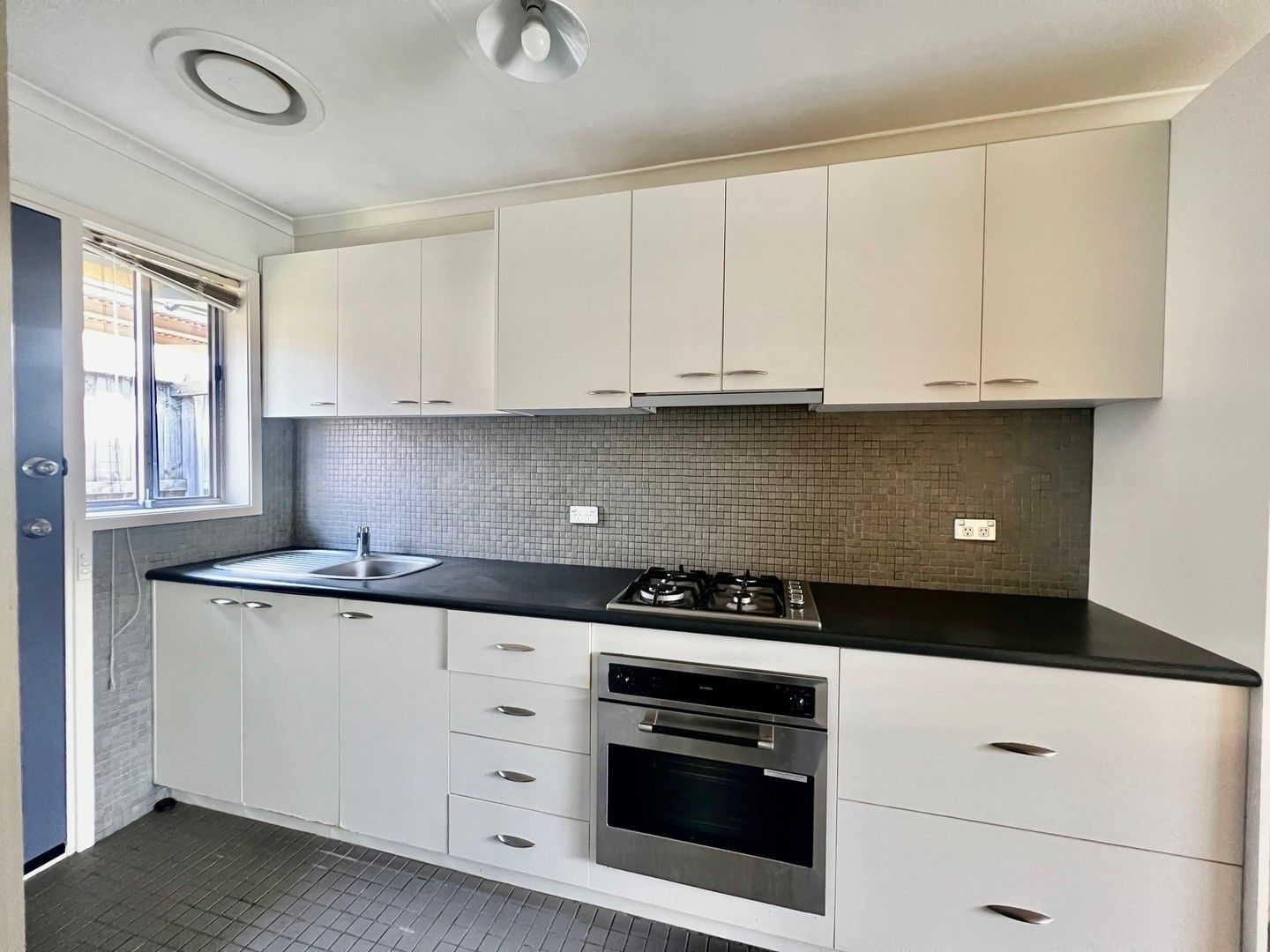 9/35 Rix Street, Herne Hill VIC 3218 Apartment For Rent Domain