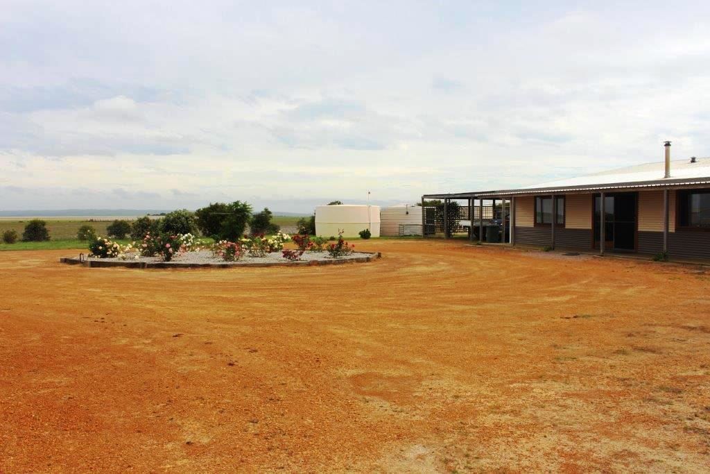 Lot 1035 Chartwell Rd, Dalyup WA 6450, Image 2