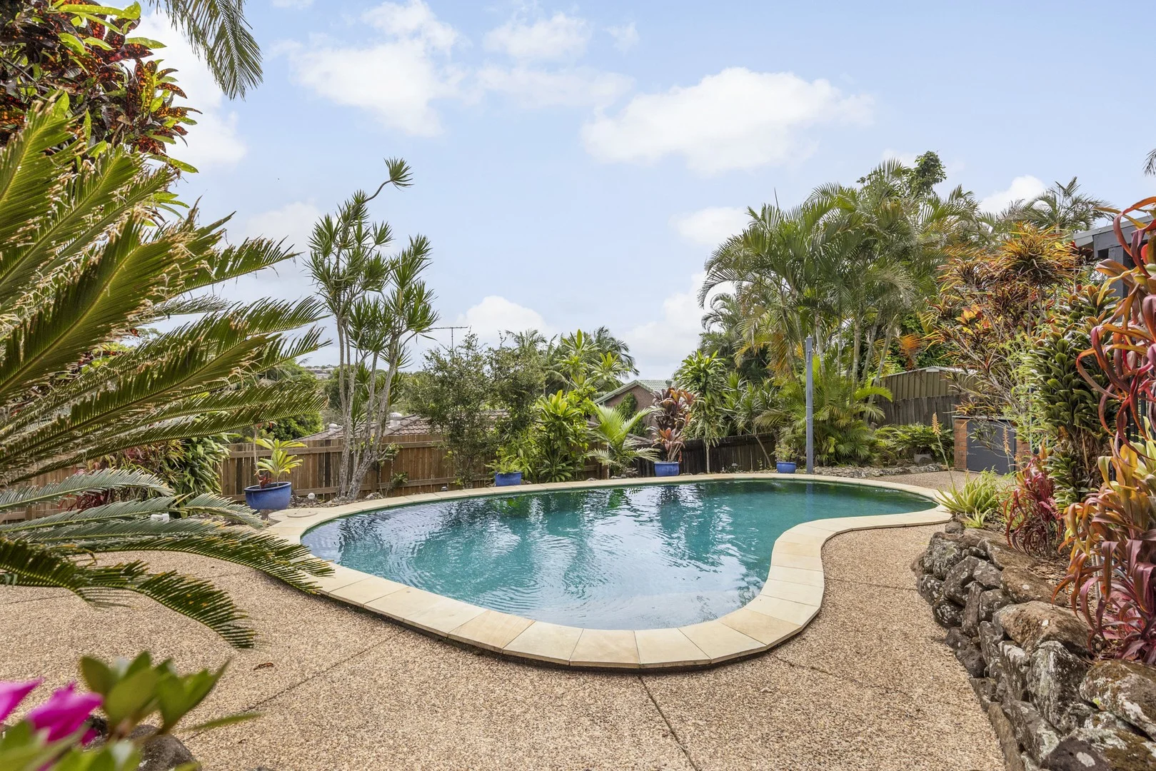 6 Birnam Avenue, Banora Point NSW 2486