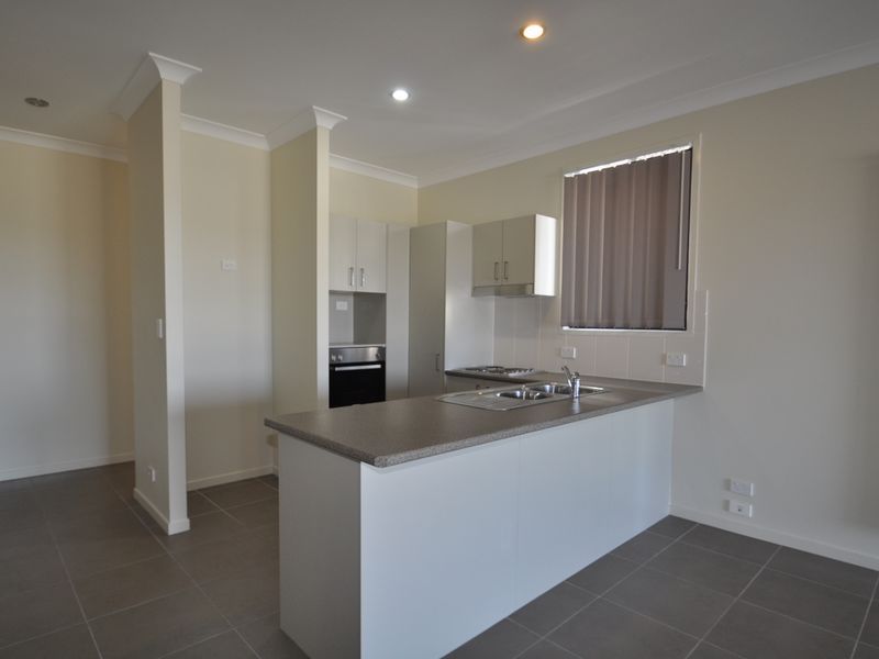 2/58 Manly Road, Manly West QLD 4179, Image 2