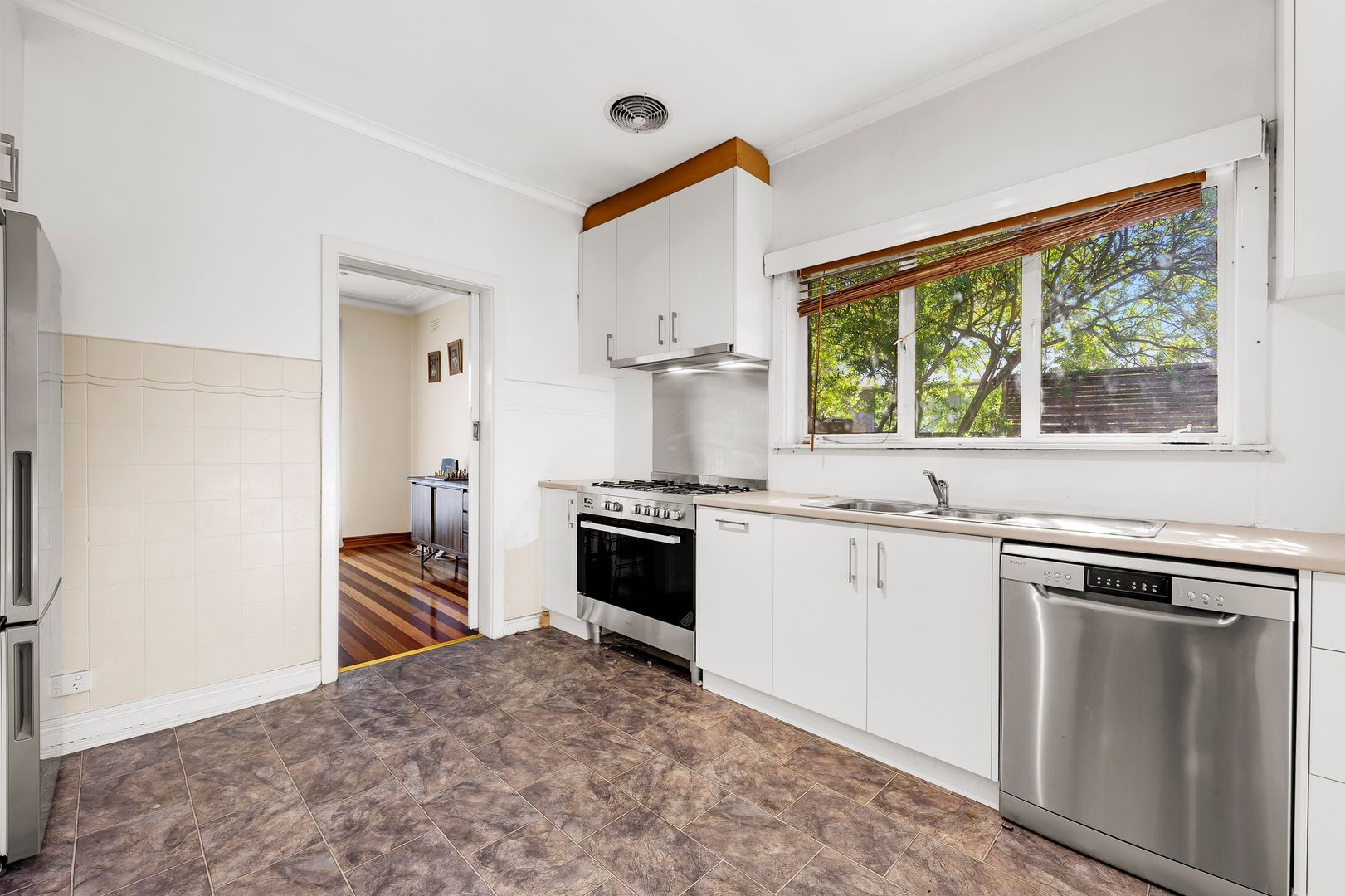 1/108 Main Hurstbridge Road, Diamond Creek VIC 3089 House For Rent 480 Domain