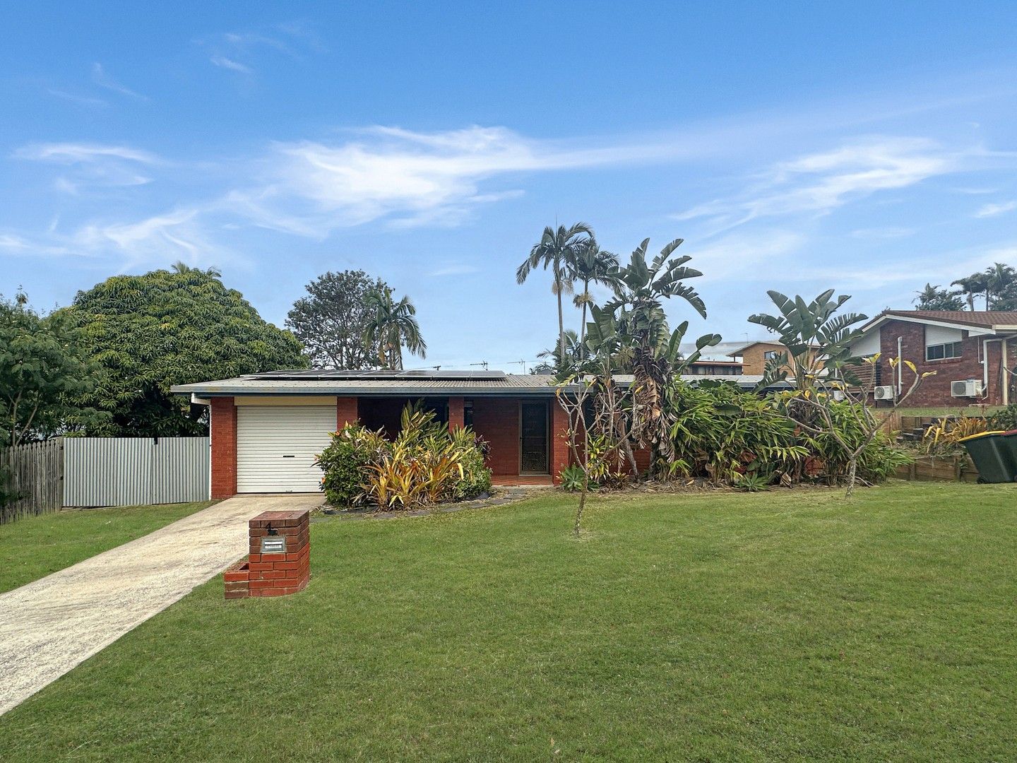3 bedrooms House in 4 Mercedes Street CLINTON QLD, 4680