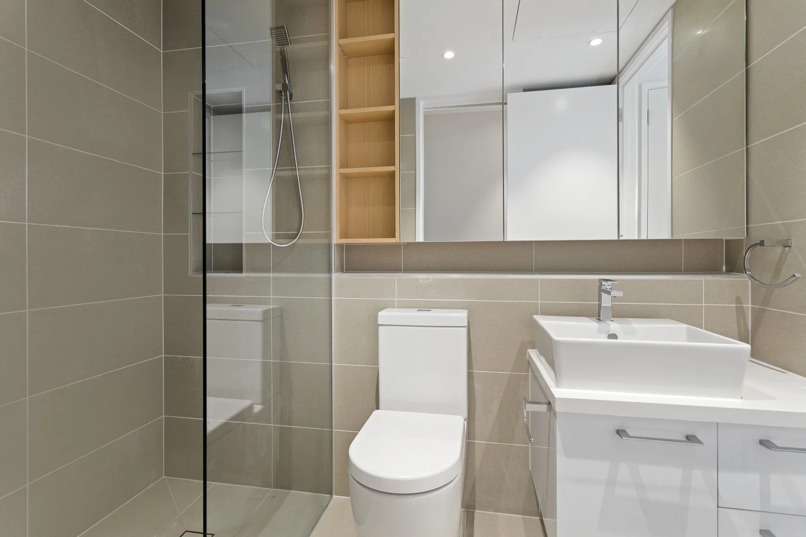 Additional image 3 of 401/37 Burgundy Street, Heidelberg VIC 3084