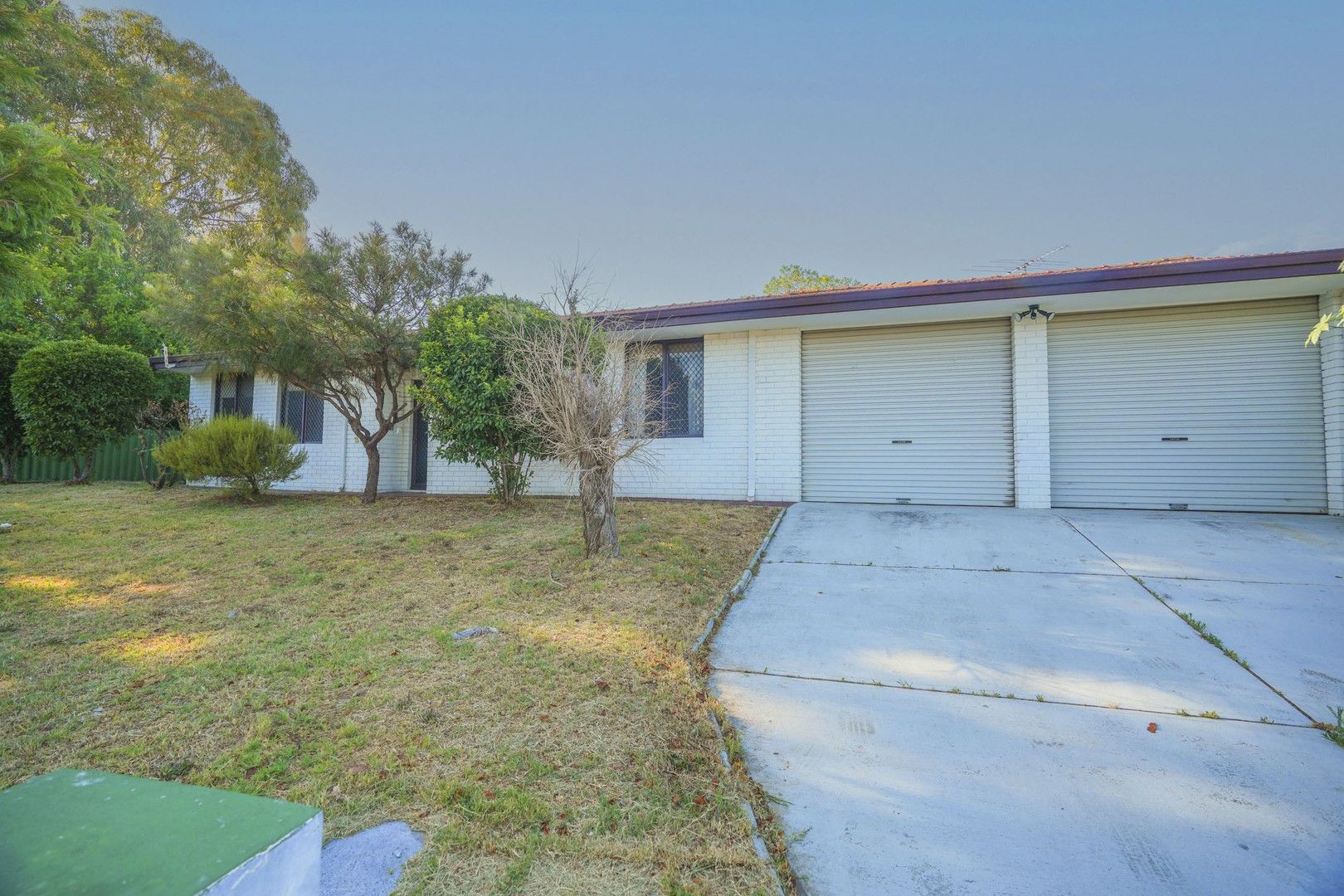 4 bedrooms House in 38 Railway Parade BASSENDEAN WA, 6054