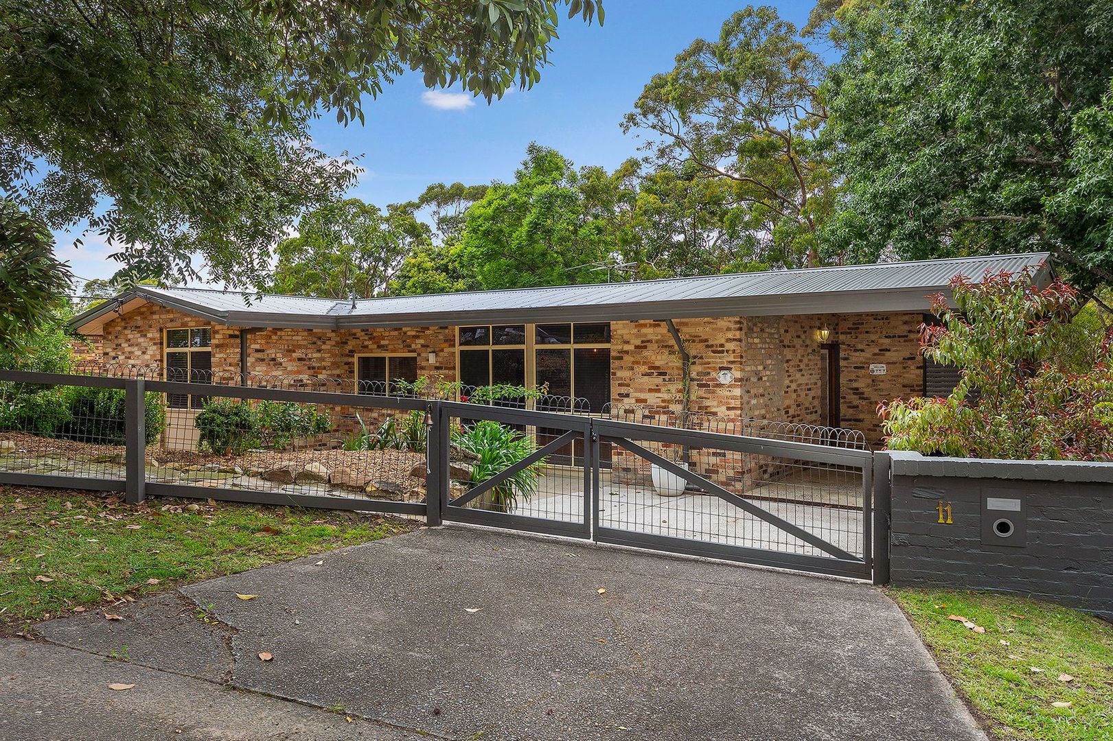 11 Woodvale Avenue, North Epping NSW 2121