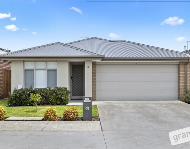 5 Raydale Avenue, Narre Warren South VIC 3805