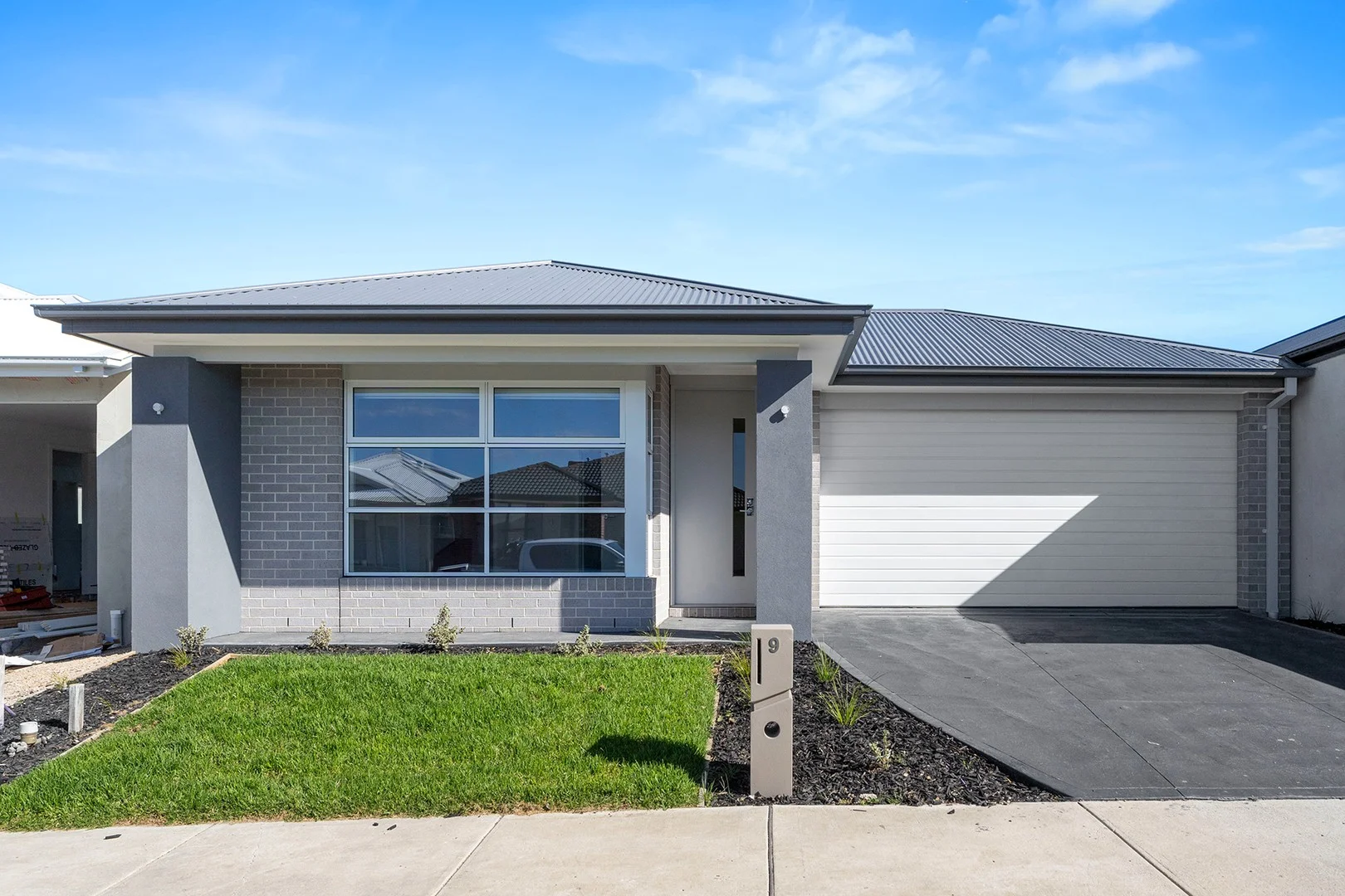 9 Slender Way, Mickleham VIC 3064