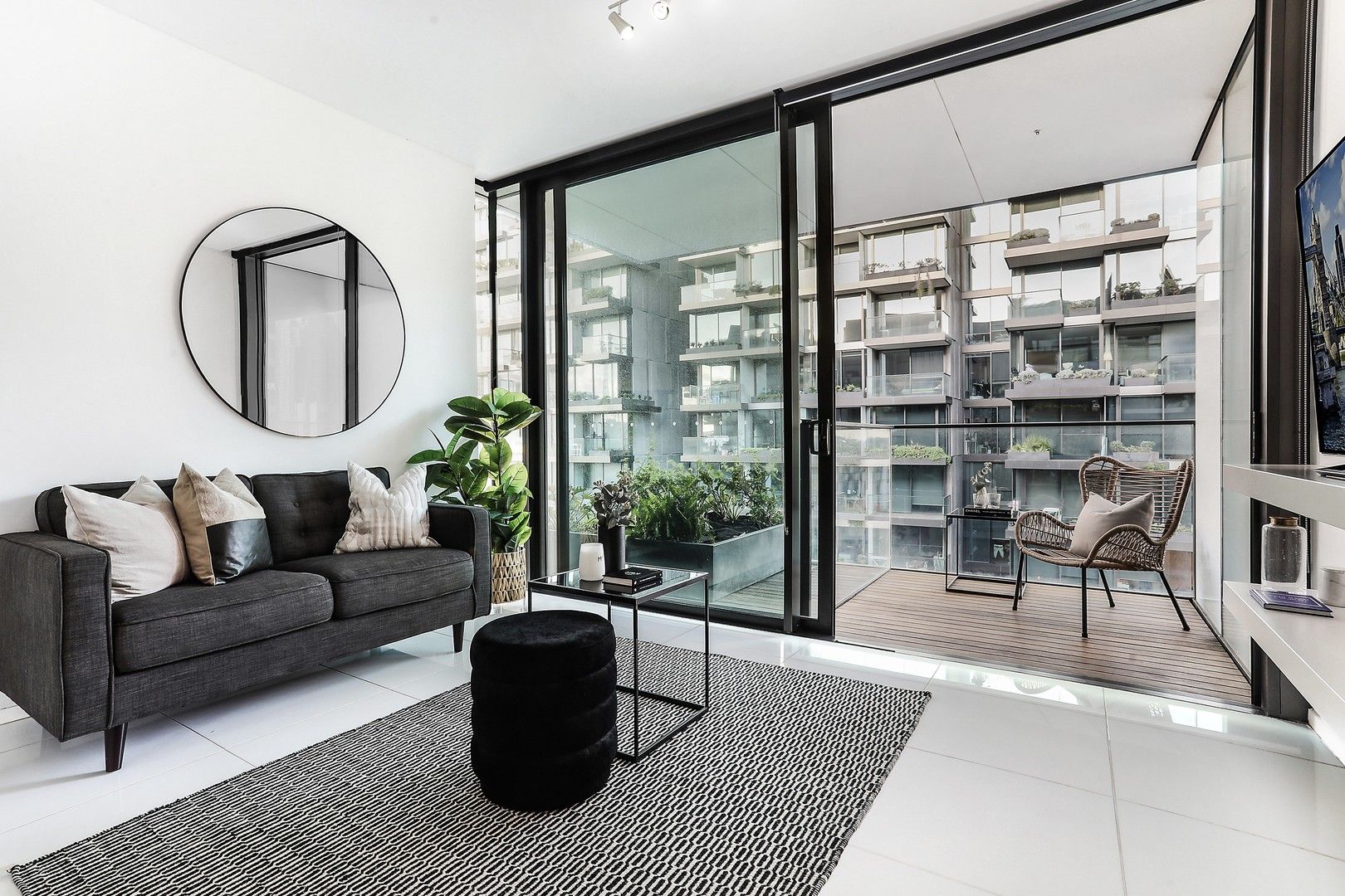 1 bedrooms Apartment / Unit / Flat in 2 Chippendale Way CHIPPENDALE NSW, 2008