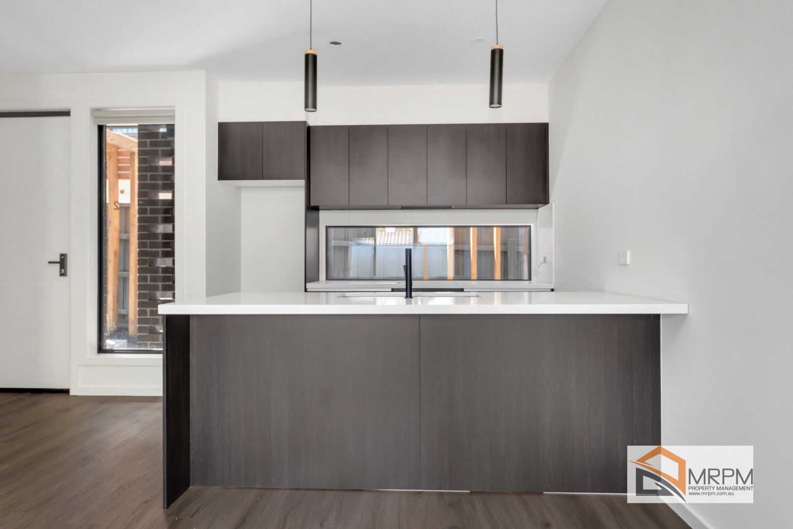 2 bedrooms Townhouse in 2/191 Manningham Road TEMPLESTOWE LOWER VIC, 3107