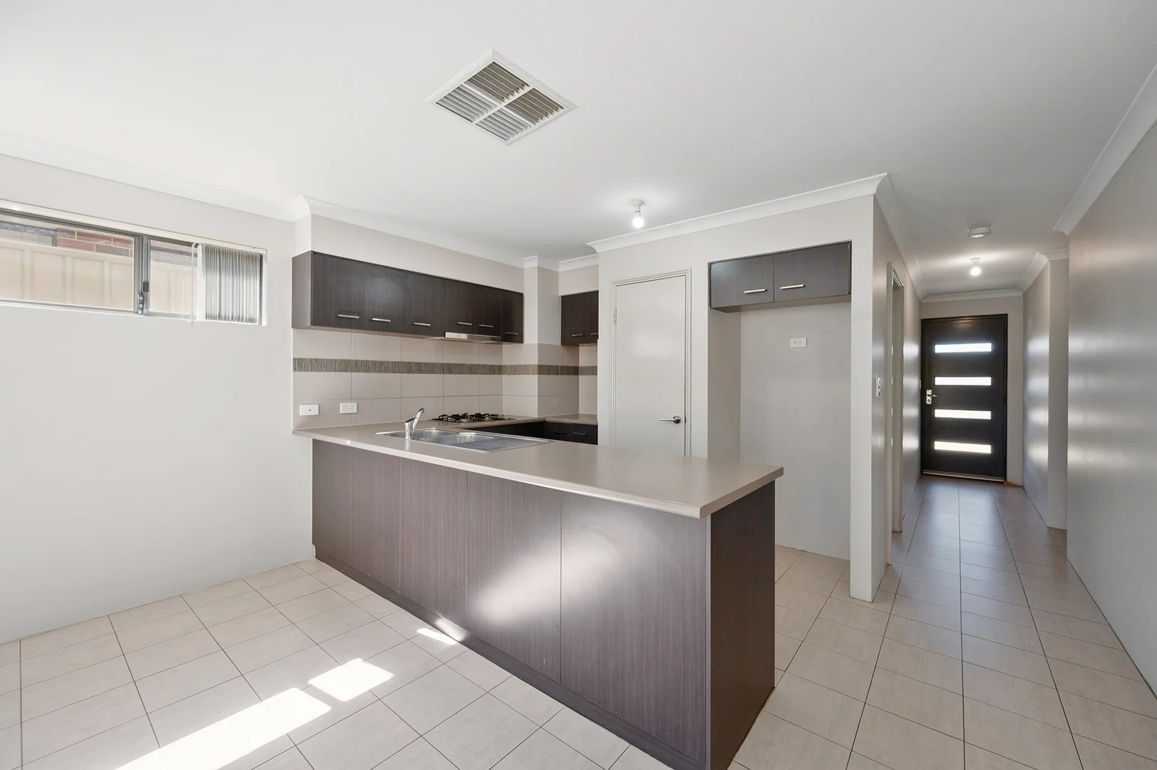 Additional image 9 of 351 Lambeth Circle, Wellard WA 6170