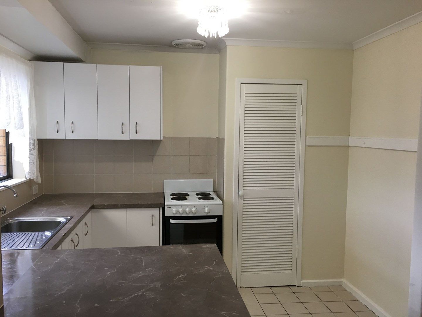 4 bedrooms House in 6 Plimsoll Road SEAFORD SA, 5169