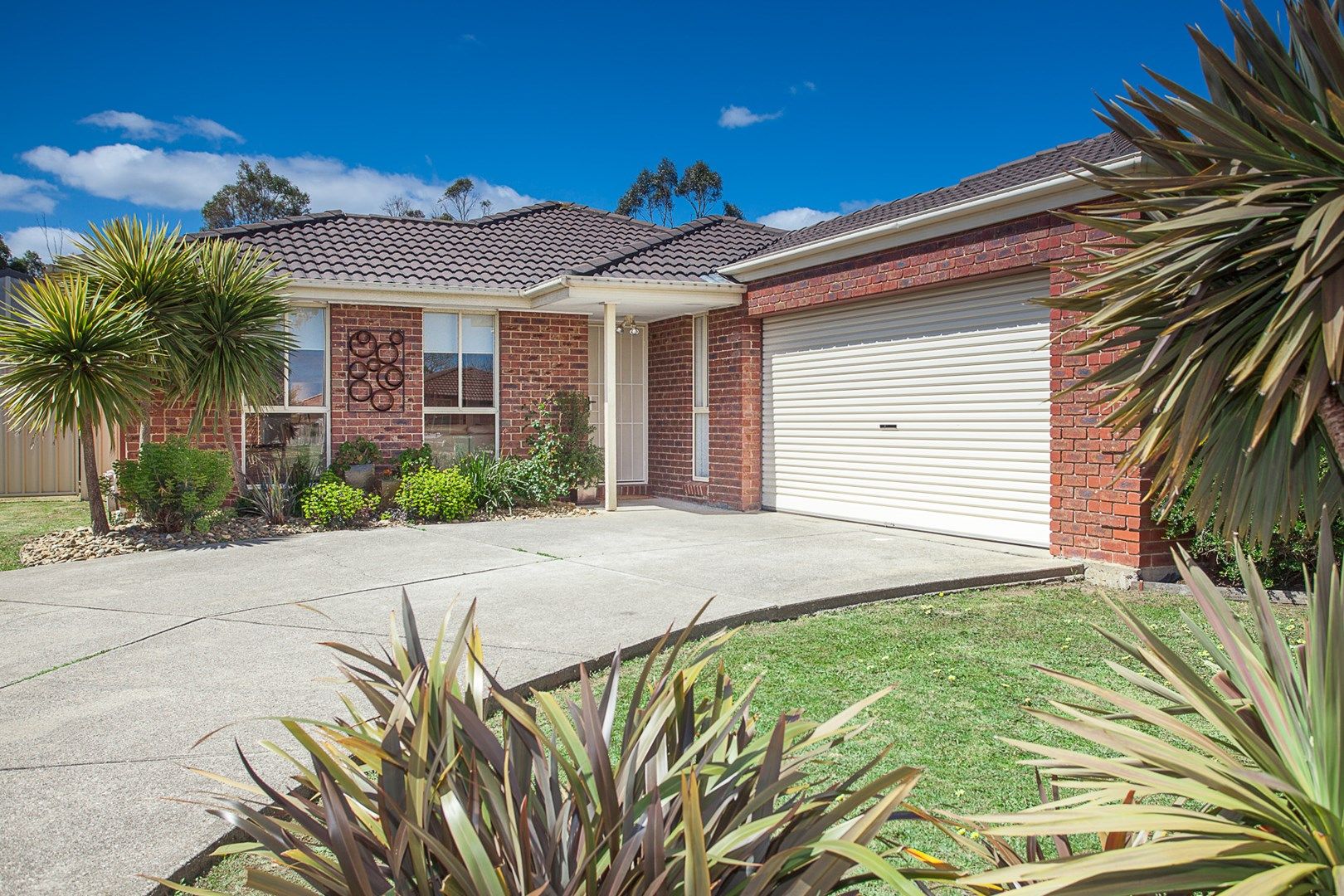 33 Sunny Park Close, Gisborne VIC 3437, Image 0