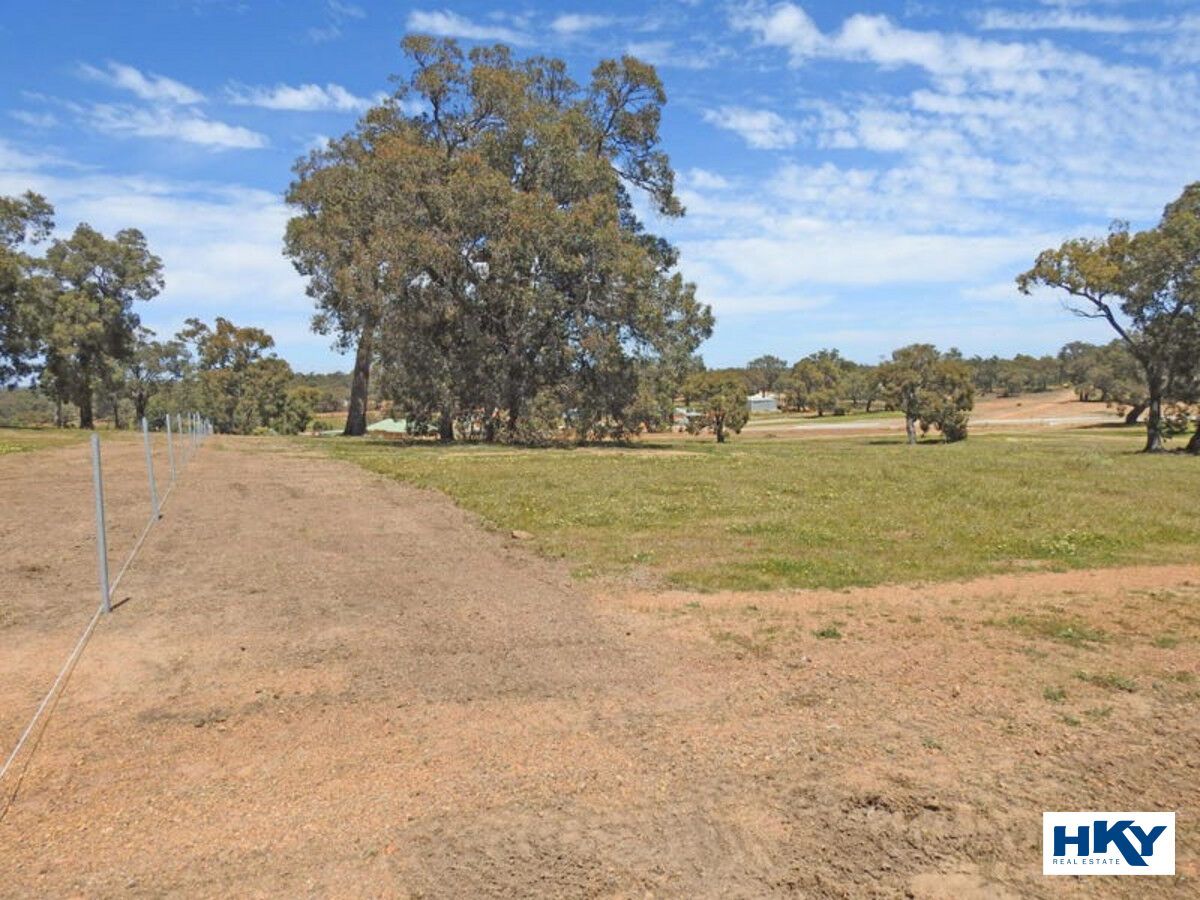 12 Imperial Ridge, Chittering WA 6084, Image 2