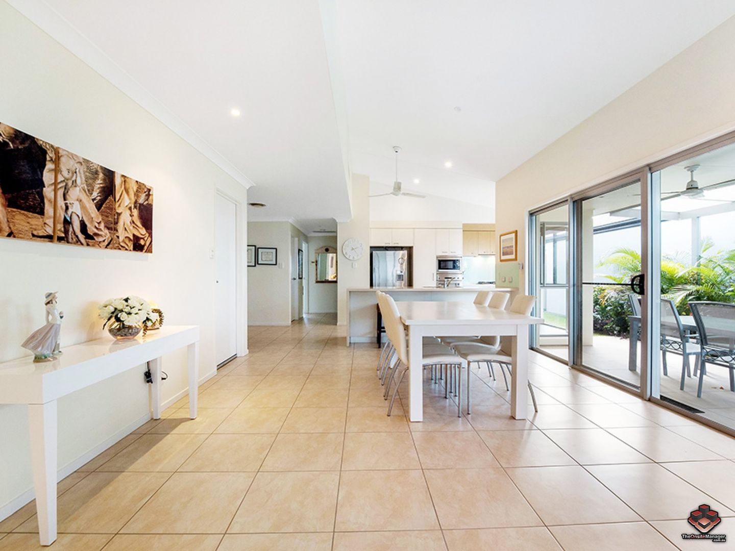 42/1 Halcyon Way, Hope Island Property History & Address Research