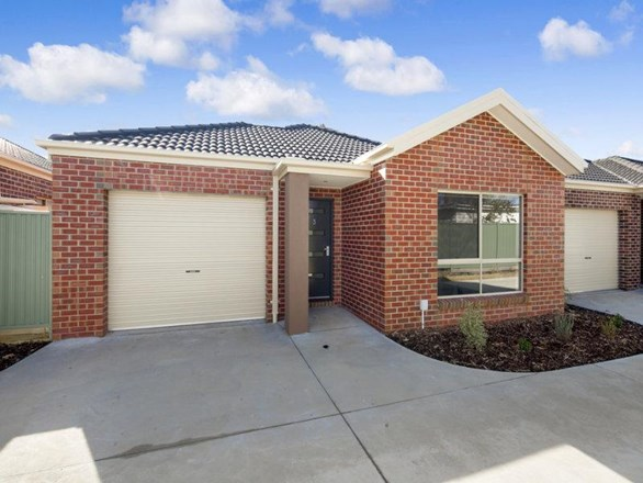 3/4 Wood Street, Soldiers Hill VIC 3350