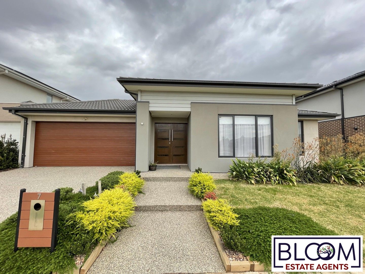 4 bedrooms House in 7 Henderson Circuit AINTREE VIC, 3336