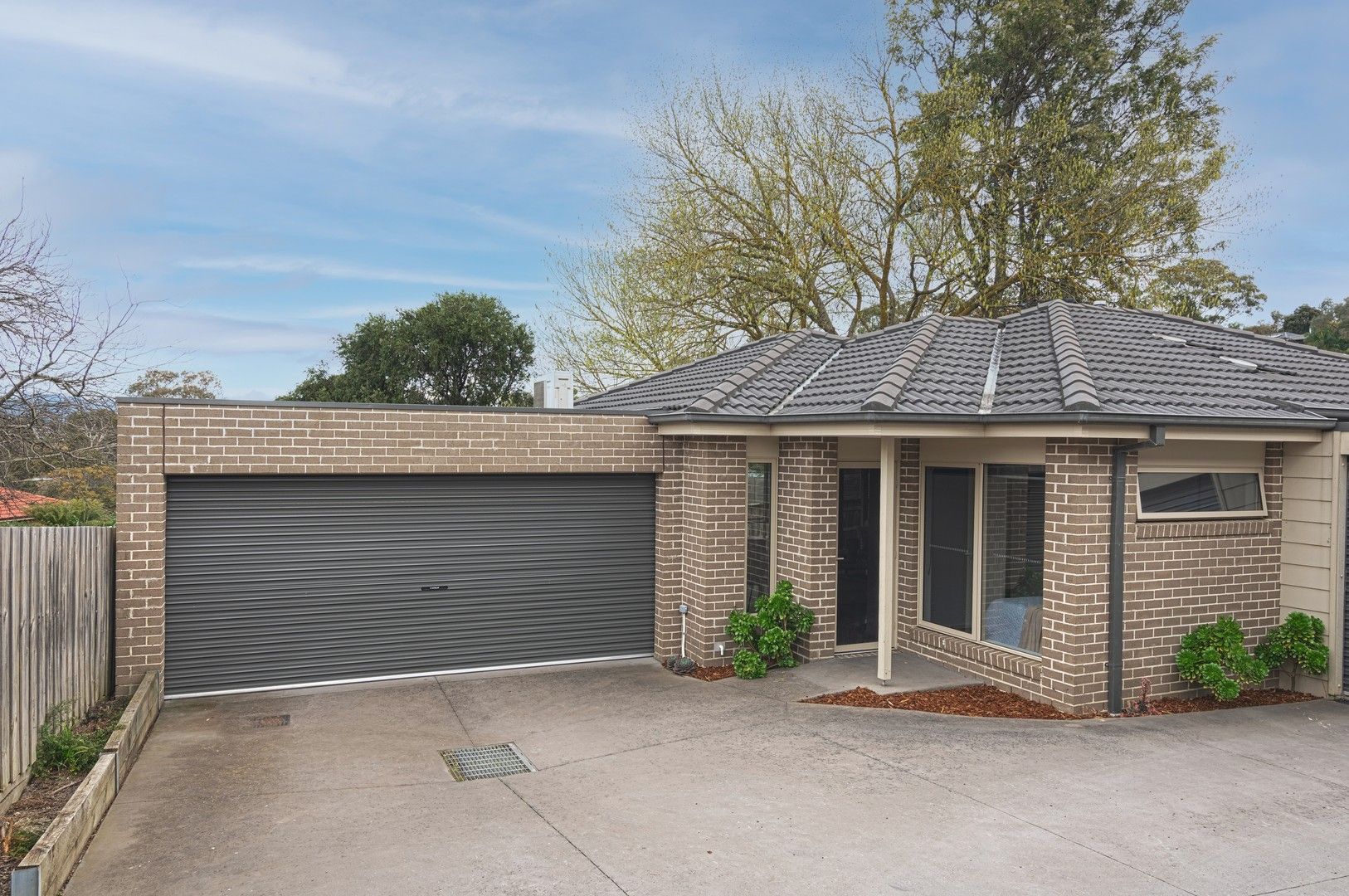 3 bedrooms House in 48A Bimbadeen Drive MOOROOLBARK VIC, 3138