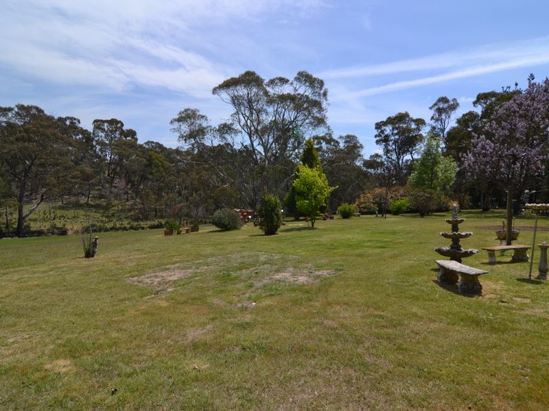 232 Thompsons Creek Road, PIPERS FLAT NSW 2847, Image 2