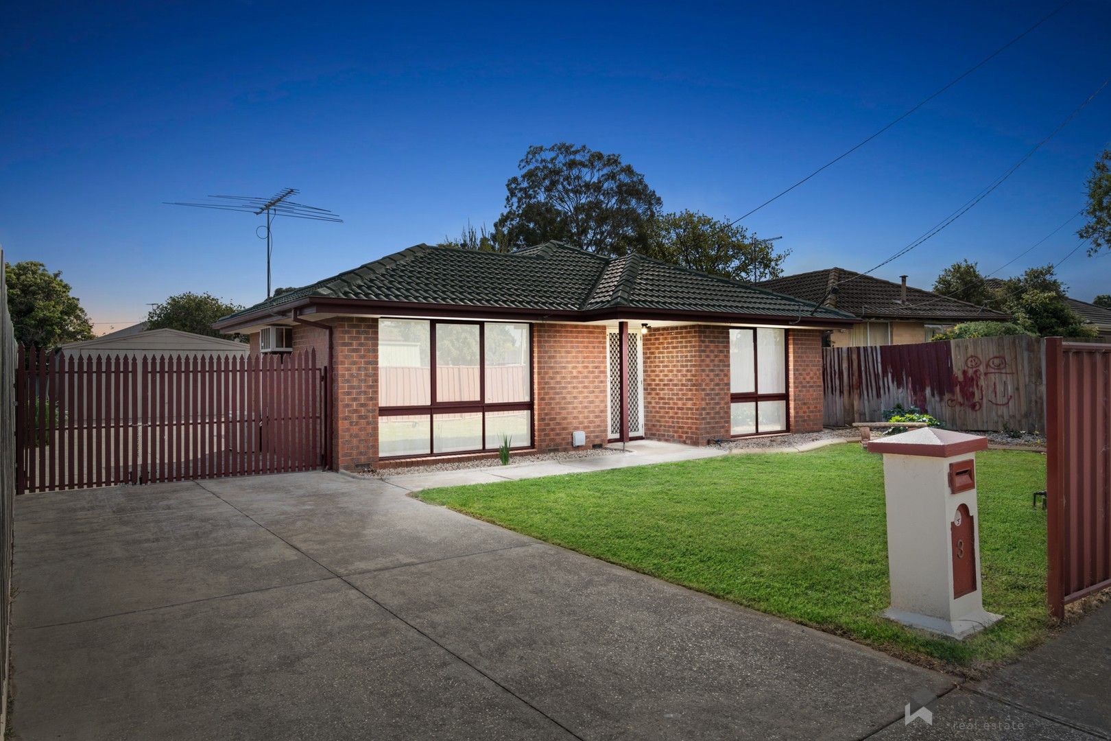 3 bedrooms House in 3 Hazel Street MELTON SOUTH VIC, 3338