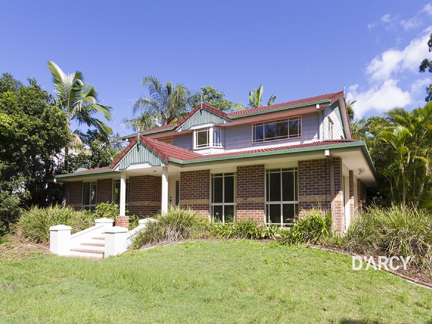 4 bedrooms House in 13 Mason St RED HILL QLD, 4059