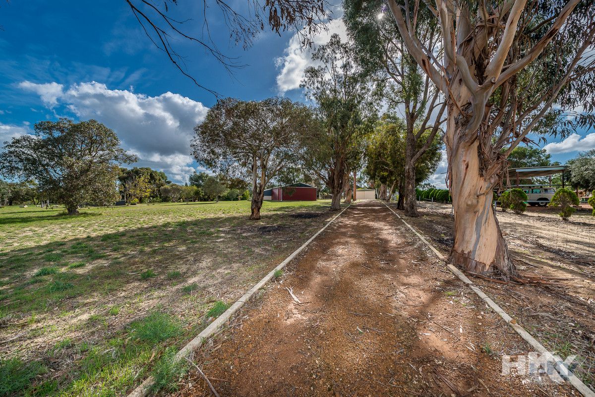 9 Warrup Road, Gabbadah WA 6041, Image 2