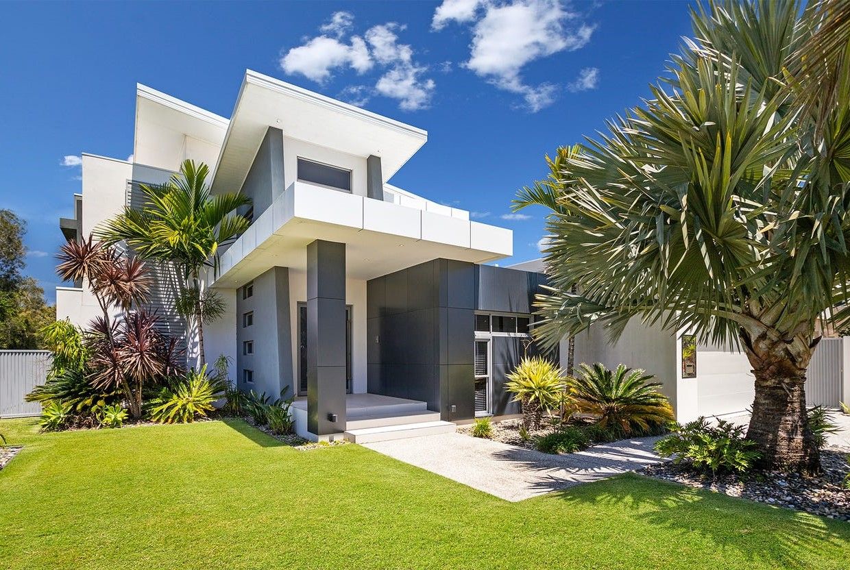 4 bedrooms House in 4001 The Boulevarde BENOWA QLD, 4217