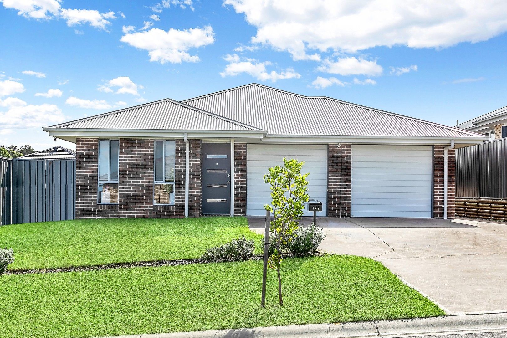 5 bedrooms Semi-Detached in 7 Silkstone Street FARLEY NSW, 2320