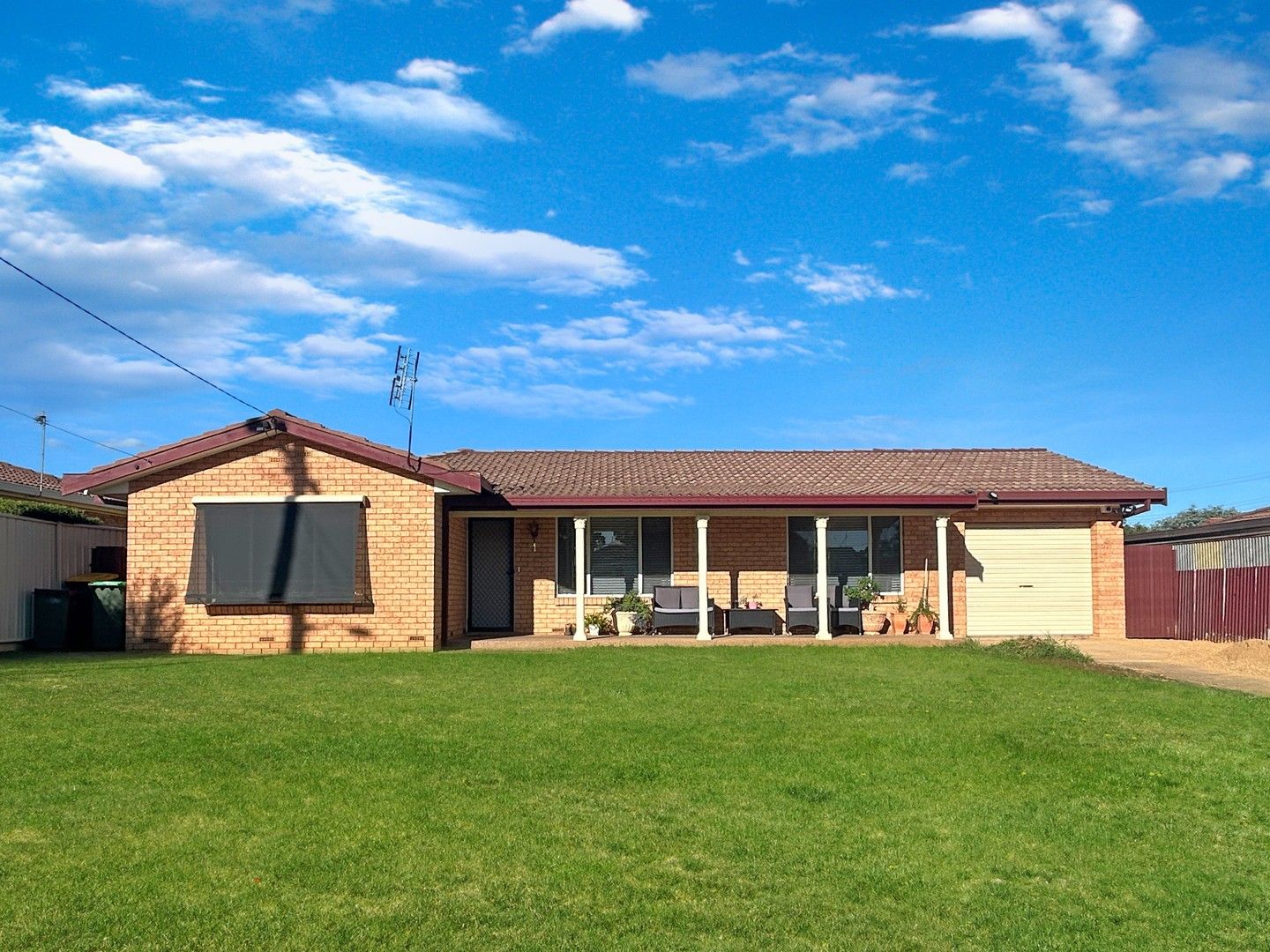 3 bedrooms House in 1 Mumford Crescent DUBBO NSW, 2830