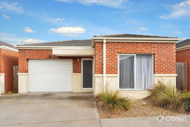 Picture of 3/13 Haywood Grove, HARKNESS VIC 3337