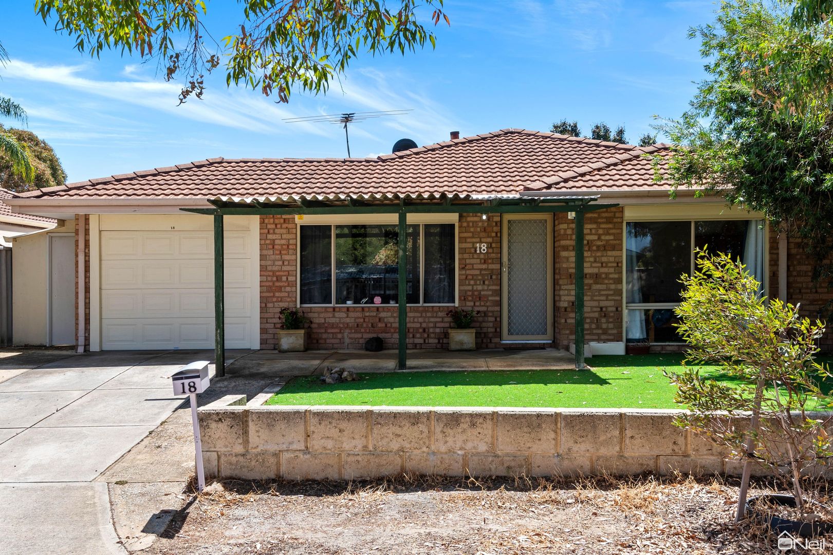 18 Navel Close, Seville Grove WA 6112, Image 1