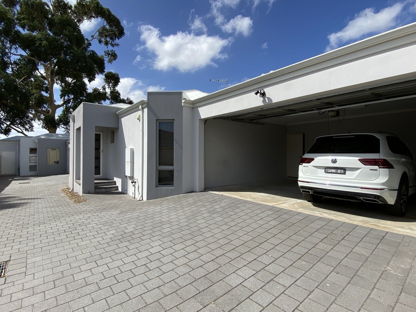 3 bedrooms Villa in 11B Chipala Road WESTMINSTER WA, 6061