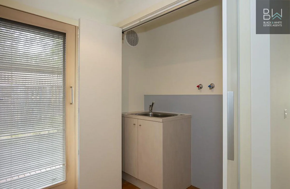 Additional image 9 of 1/142 Grand Boulevard, Montmorency VIC 3094