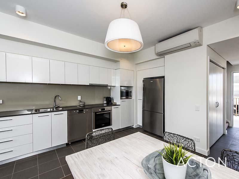 1 bedrooms Apartment / Unit / Flat in 19/22 Heirisson Way NORTH COOGEE WA, 6163