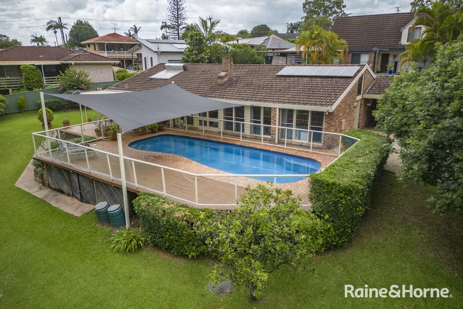 4 bedrooms House in 8 Malouf Close COFFS HARBOUR NSW, 2450