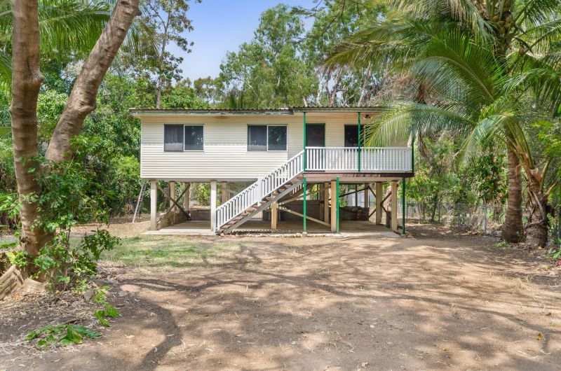 14 Island Street, Saunders Beach QLD 4818, Image 1