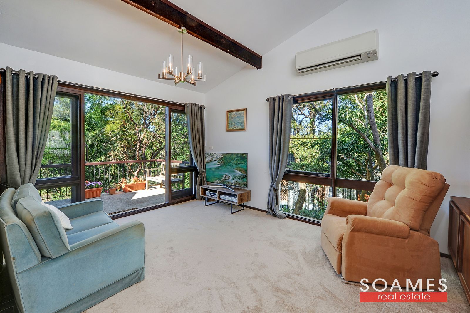 4 Lynne Place, Hornsby NSW 2077, Image 2