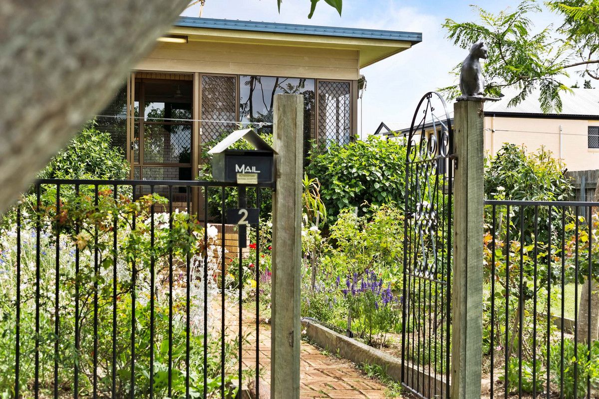 3 bedrooms House in 2 Chilcote Street NORTH TOOWOOMBA QLD, 4350