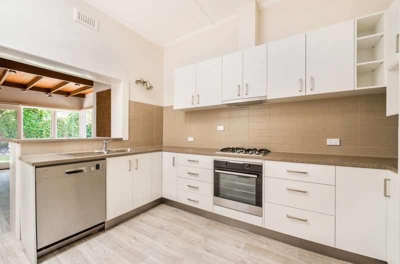 11 Rossfield Avenue, Kew VIC 3101 House For Rent 885 Domain