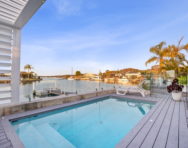 5 Mooring Place, St Huberts Island NSW 2257