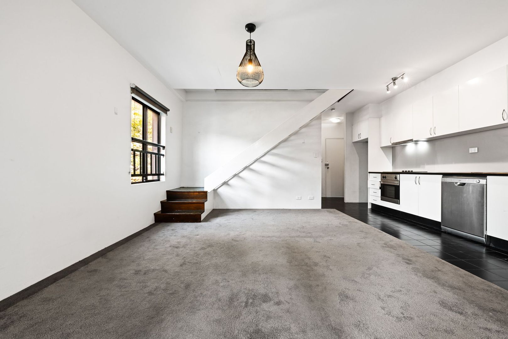 11/128 Cathedral Street, Woolloomooloo NSW 2011 Apartment For Rent