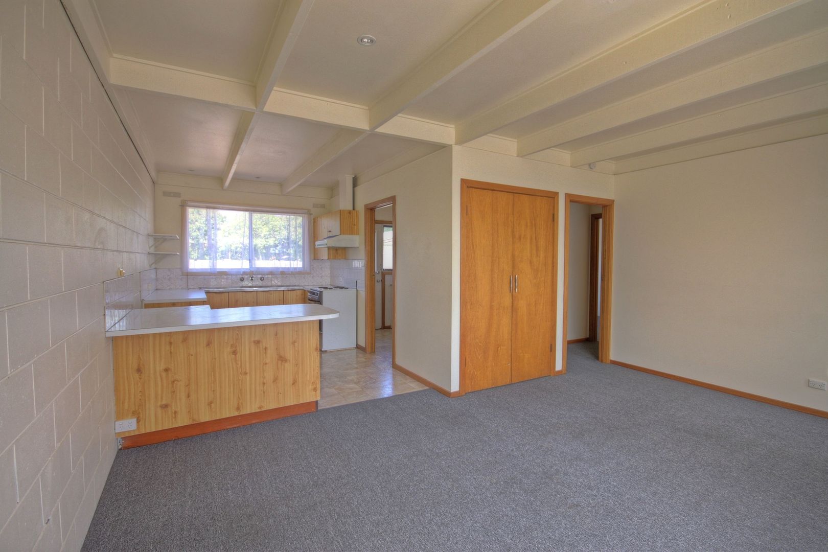 Unit 3/51 Tierney St, Wy Yung VIC 3875, Image 2