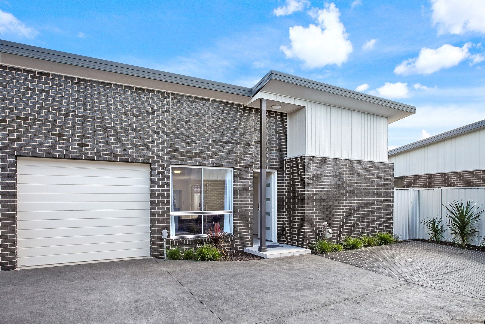 2/21 Tabourie Close, Flinders NSW 2529, Image 0