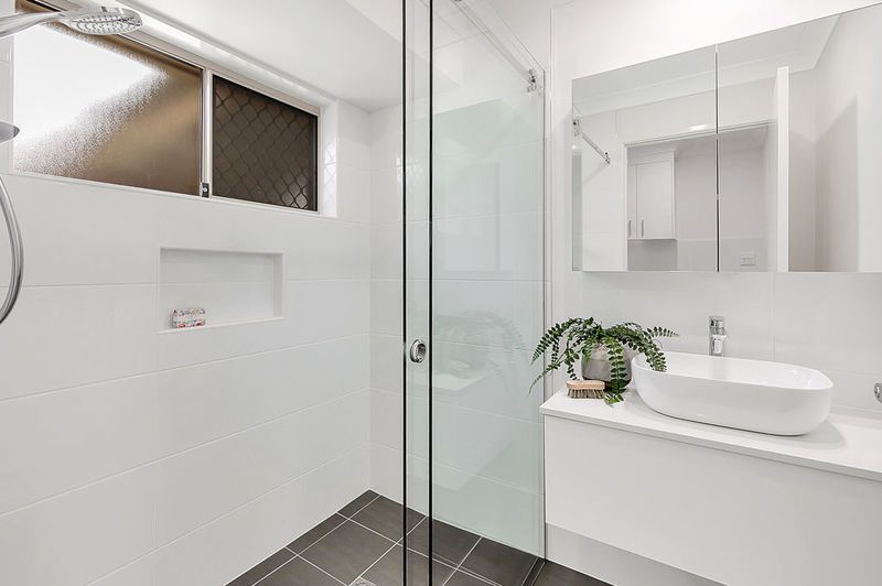 4/112 Whites Road, Manly QLD 4179, Image 2