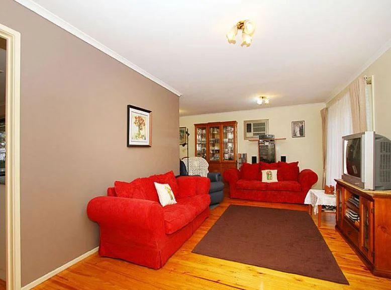 Additional image 5 of 20 Hinkler Drive, Mill Park VIC 3082