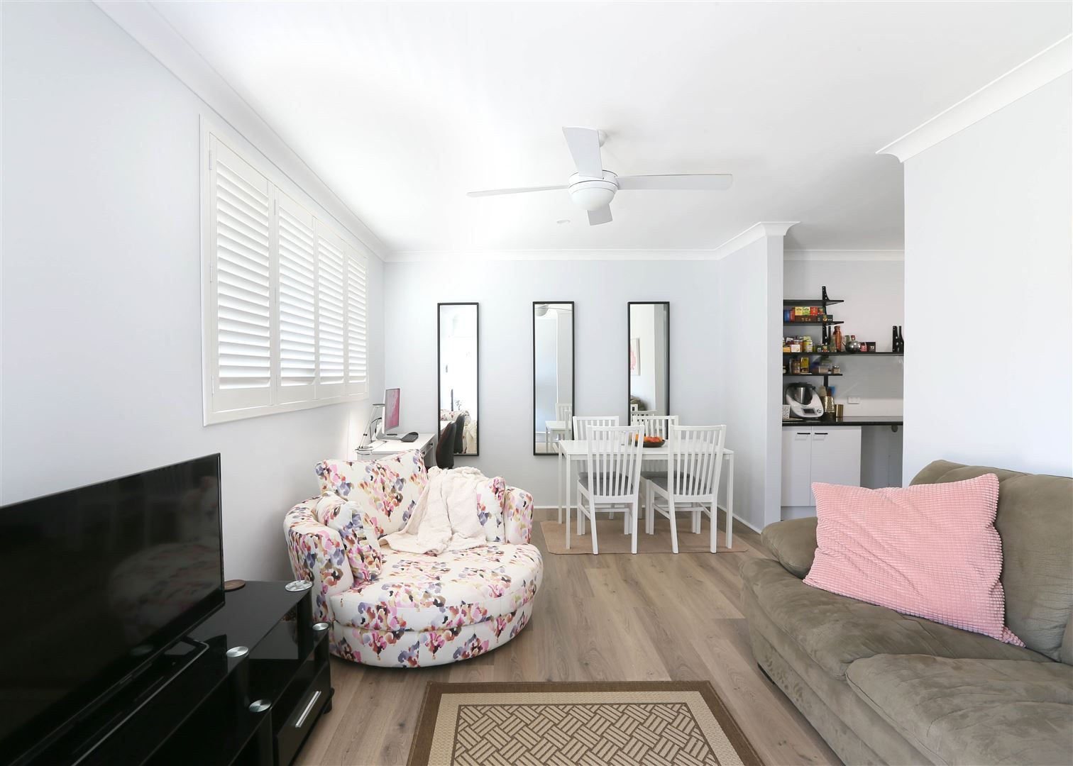 2 bedrooms Apartment / Unit / Flat in 5/9 Kedron Street WOOLOOWIN QLD, 4030