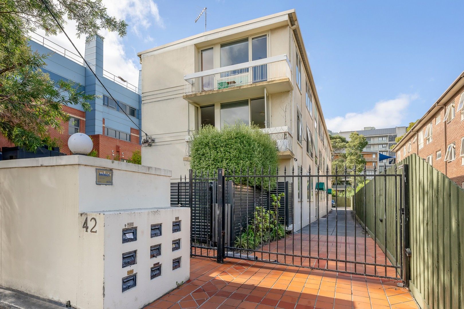 2 bedrooms Apartment / Unit / Flat in 7/42 Park Street HAWTHORN VIC, 3122