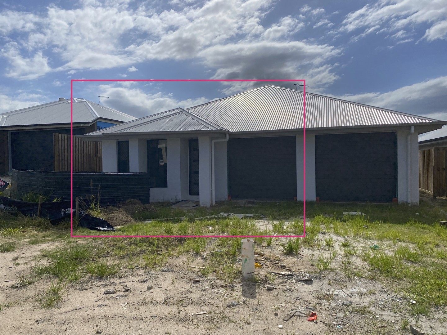 3 bedrooms House in 1/7 Haystack Close PARK RIDGE QLD, 4125