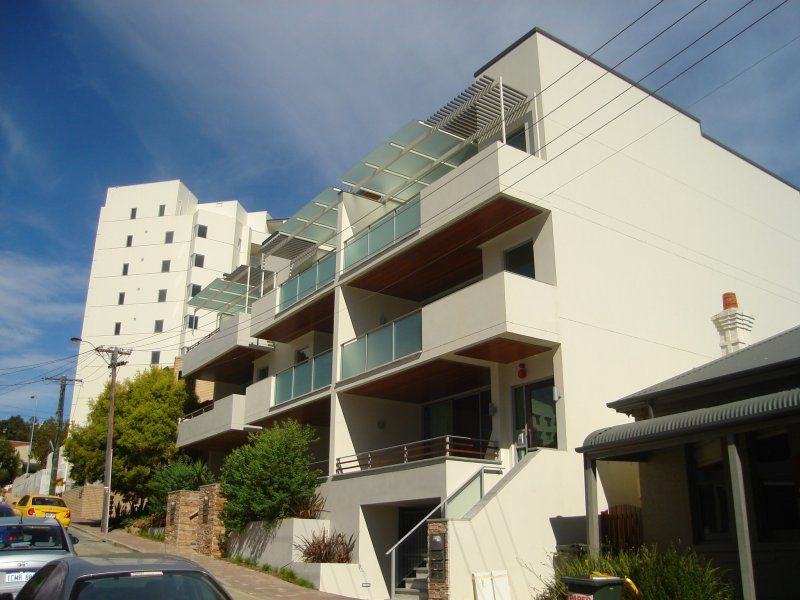 3 bedrooms Apartment / Unit / Flat in 5B Lawrence Avenue WEST PERTH WA, 6005